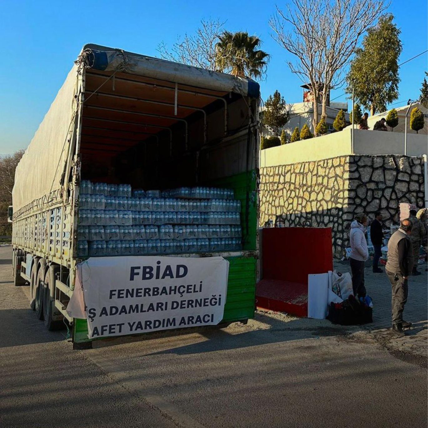 Depremden Etkilenen İllere Tırlarımız Yola Çıktı
