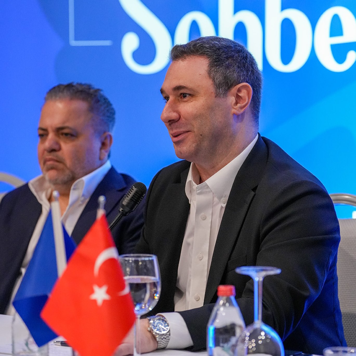 FBİAD Forum “Başkan Adayları ile Sohbetler” programımızda Sayın Aziz Yıldırım'ı ağırladık.