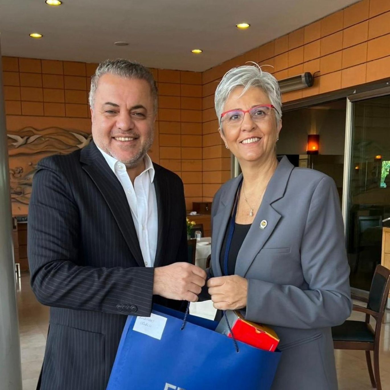 Lösemili Çocuklar Haftası - Fenerbahçe Formalı Bebeklerle Yüksek Divan Kurulu Ziyareti | Elizabet Uğurlu