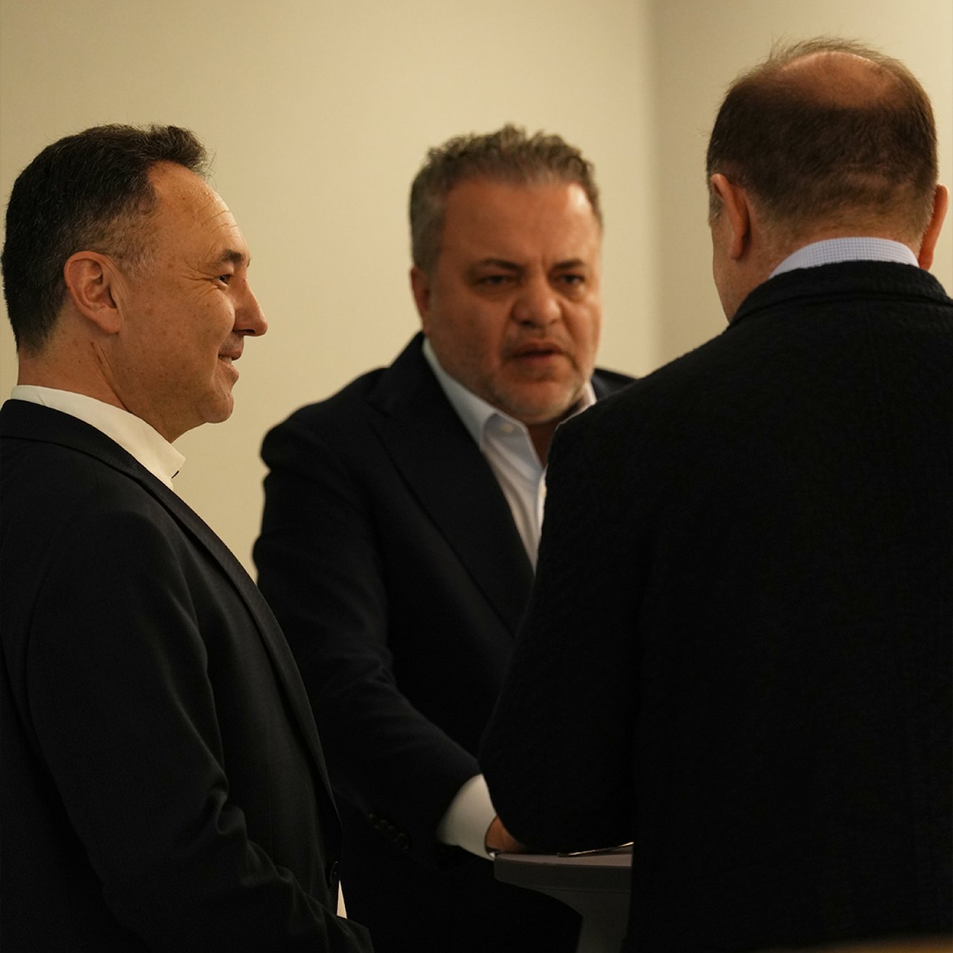 FBİAD Forum “Başkan Adayları ile Sohbetler” programımızda Sayın Hakan Safi'yi ağırladık.