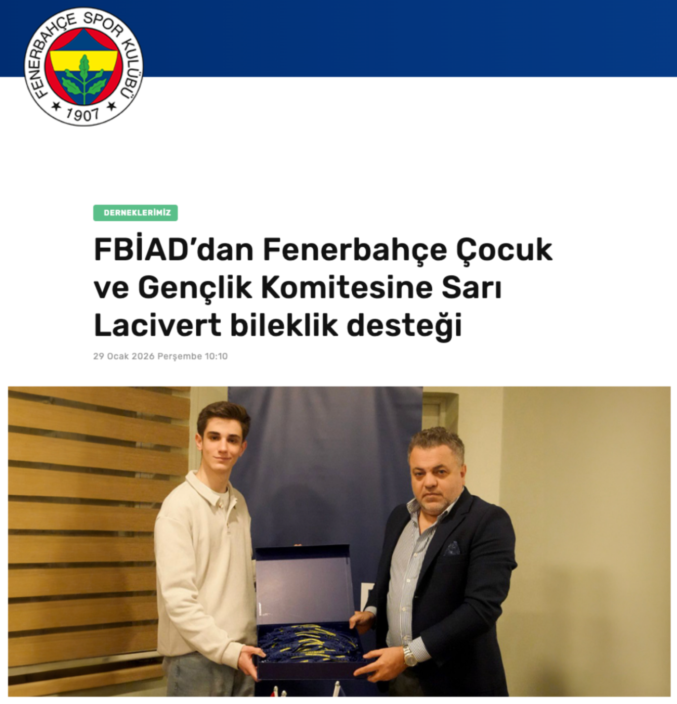 FBİAD’dan Fenerbahçe Çocuk ve Gençlik Komitesine Sarı Lacivert Bileklik Desteği